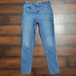 Universal Thread High Rise Skinny Jeans